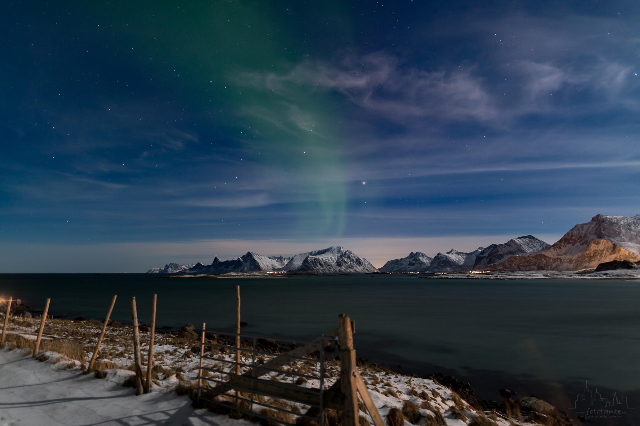 Schwaches-Nordlicht-Lofoten-Polarnacht.jpg#asset:1501